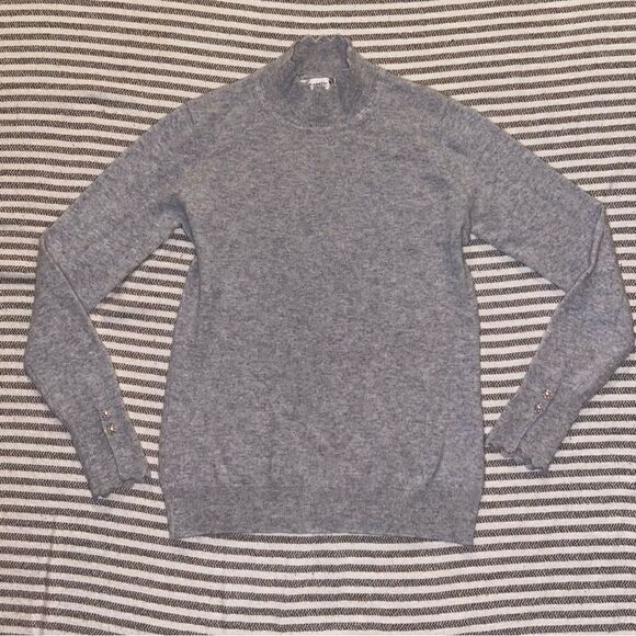 Nanette Lepore 2‎ ply Cashmere Grey Scalloped Turtleneck Sweater size Medium - Picture 1 of 3